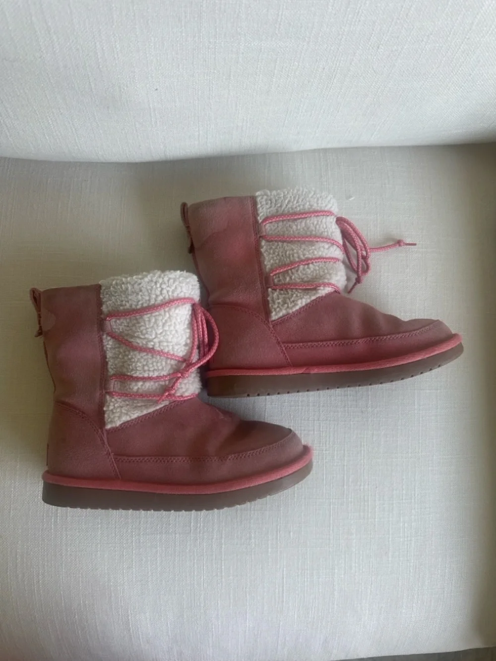 Koolaburra by UGG Girls Pink Sherpa Lined Winter Boots Size 3 Youth